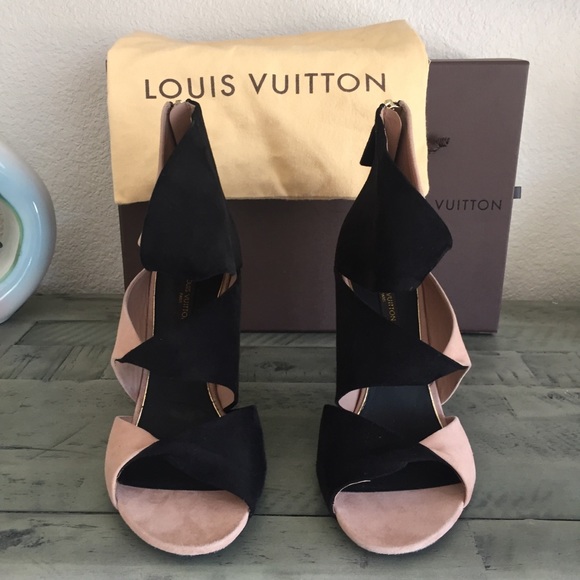 Louis Vuitton Suede Sandal Booties - Picture 3 of 8